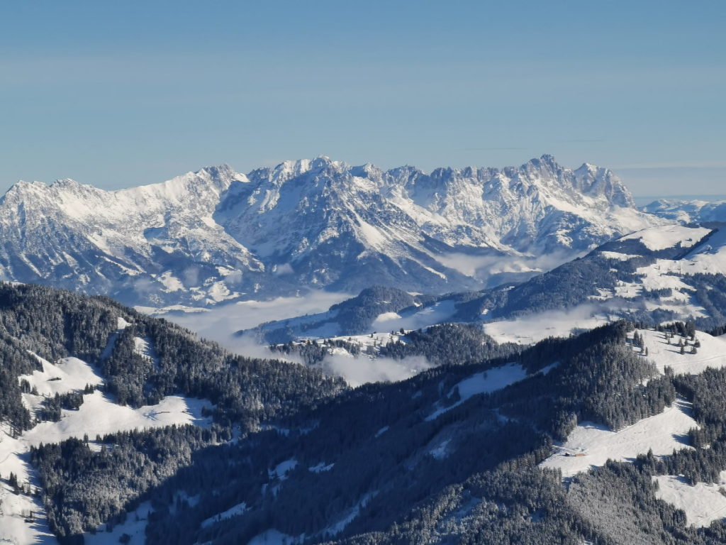 Tauch beim Schneeschuhwandern ein - in diese traumhafte Winterlandschaft!